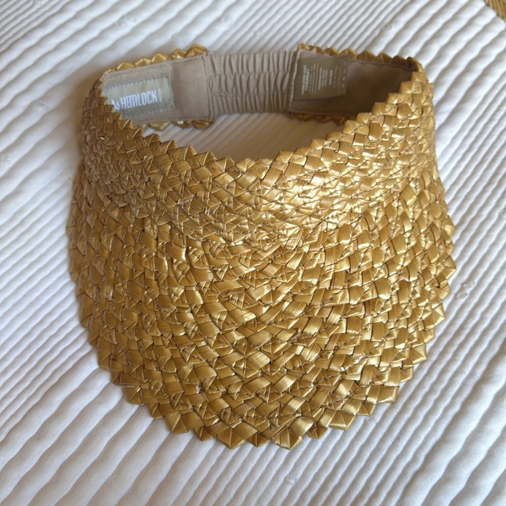 Hemlock straw visor